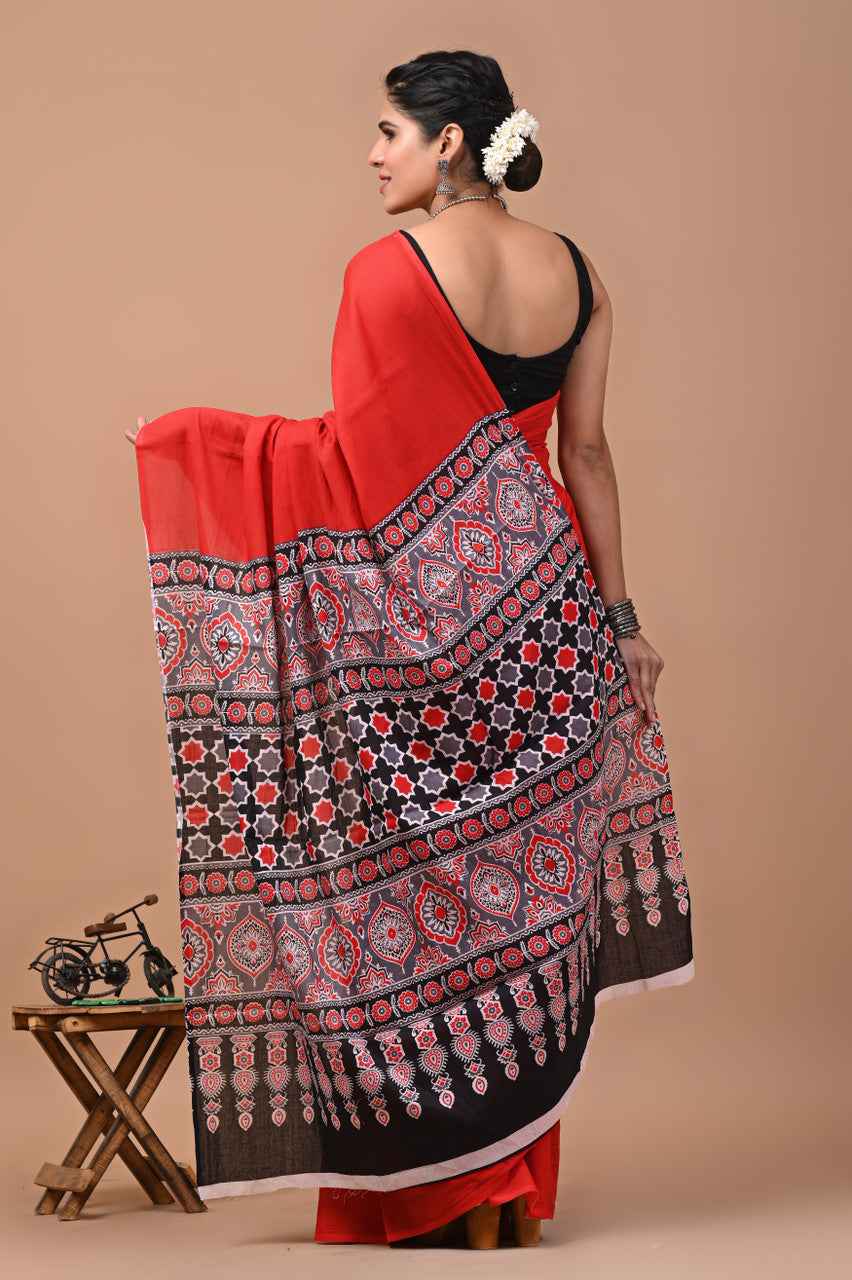 Laal Pari The Scarlet Whisper Mulmul Cotton Saree-2