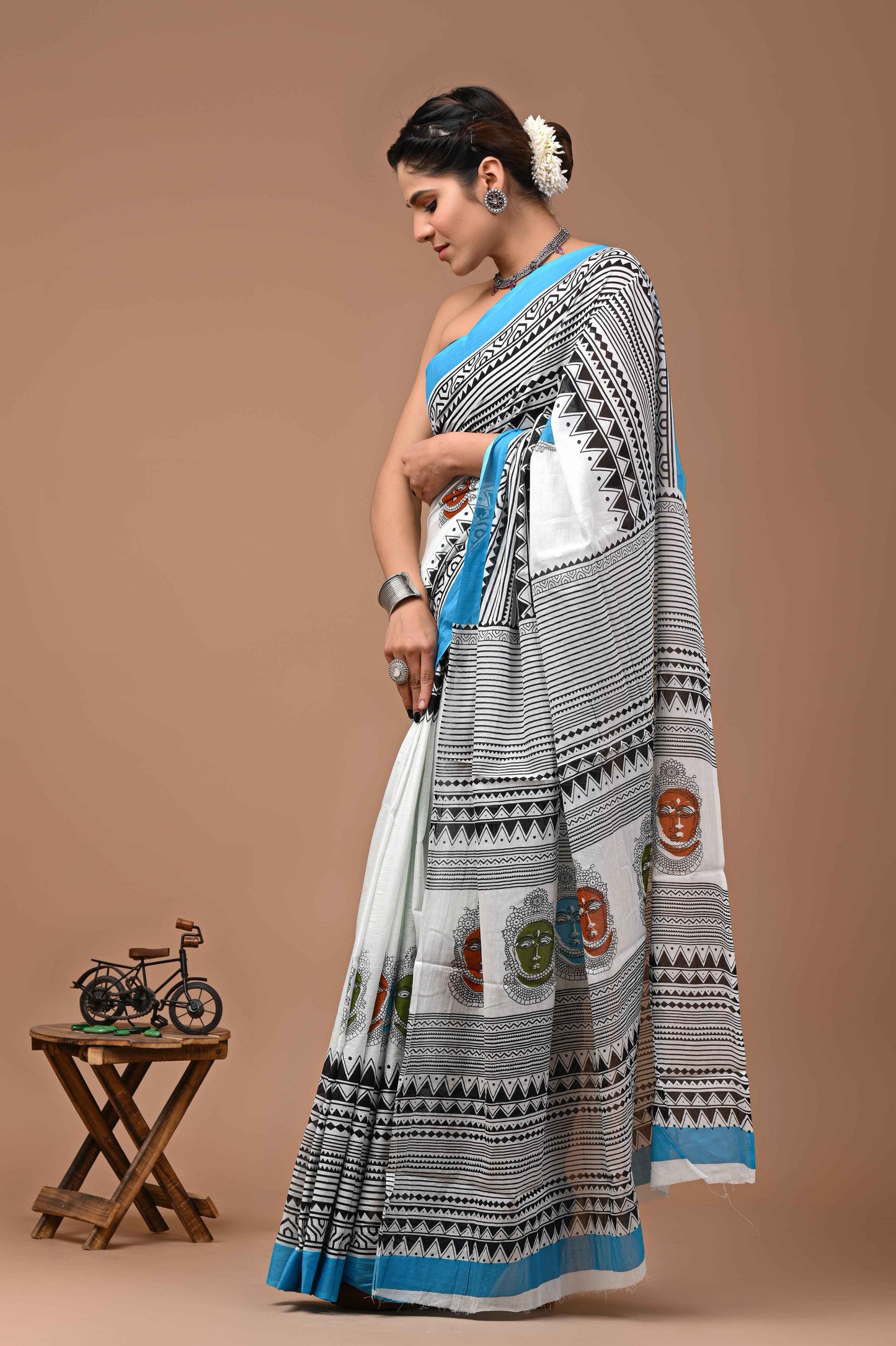 Zen Sutra Buddha Print Mulmul Cotton Saree-2